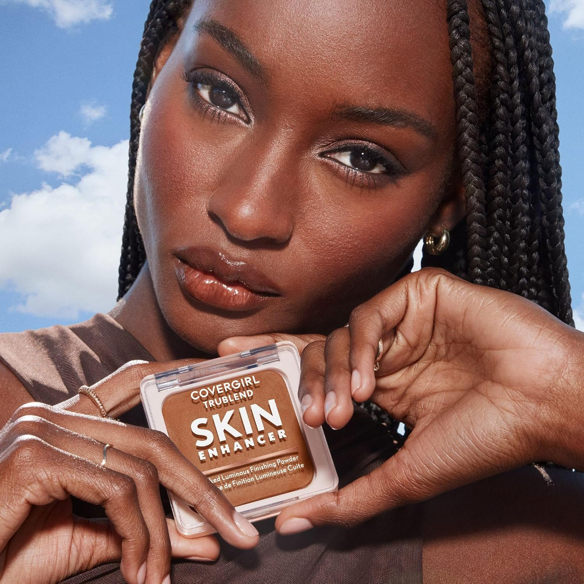 COVERGIRL TruBlend Skin Enhancer Baked Luminous Finishing Face Powder, with Hyaluronic Acid and White Rose Extract, Sheer & Buildable - 500 Sugar Cookie